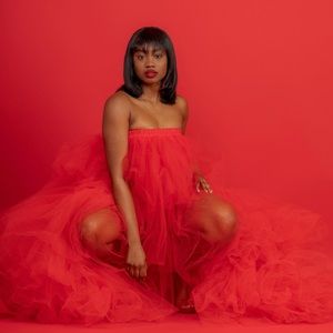 Meet your Posher, Elissa